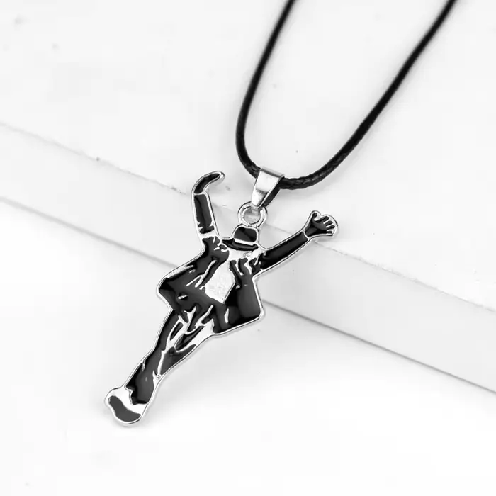 Collier Michael Jackson BAD