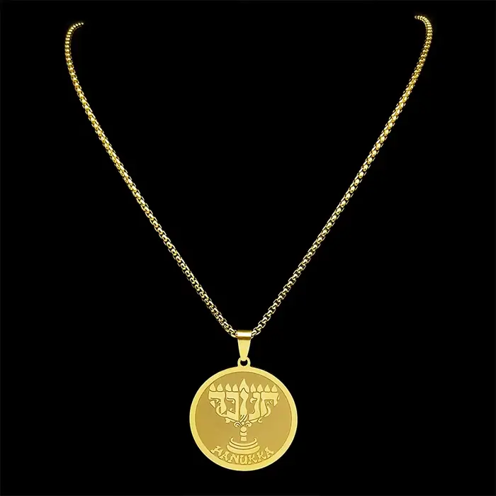 Collier en acier inoxydable avec pendentif chandelier de Hanoucca moderne pour homme et femme occasions spéciales tradition juive