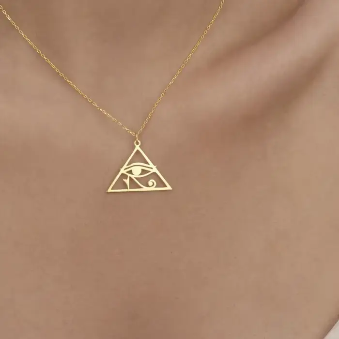 Collier pendentif œil d'horus de l'egypte ancienne en acier inoxydable, collier rétro Triangle oeil de Ra pour femmes, bijoux amulette égyptienne
