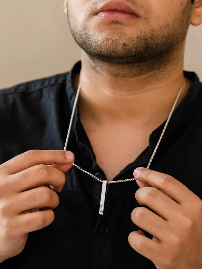 Collier de barre personnalisé pour hommes