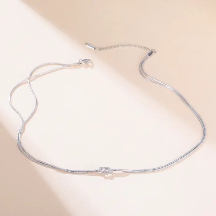Collier double chaîne serpent nœud d'amour Skyrim en acier inoxydable couleur or pour femme