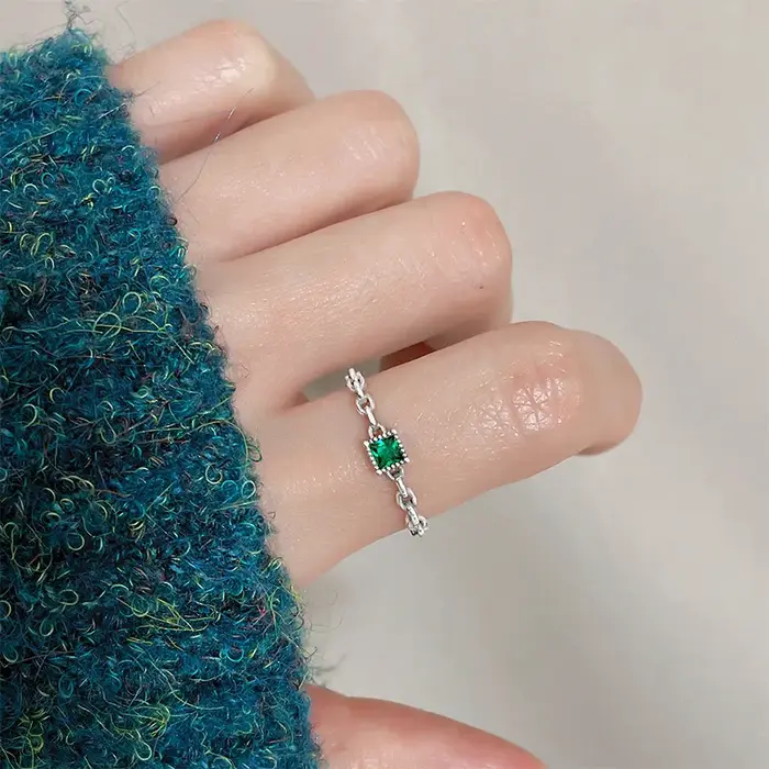 VOQ – bague carrée en Zircon