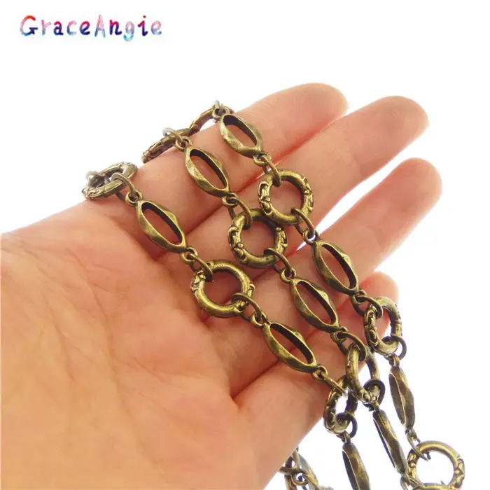 Collier en Bronze Antique prêt à l'emploi