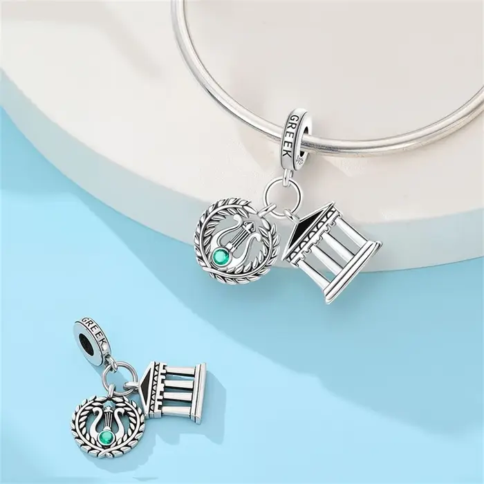 Pendentif Breloque Historique en Argent Sterling 925