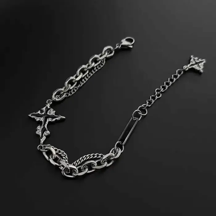 Bracelet croix foncée à la mode pour hommes