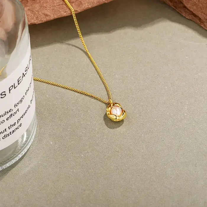 Collier de Perles Géométriques en Argent pour Femme