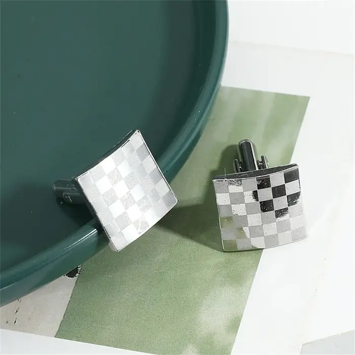 Boutons de manchette en plaqué argent ZRM pour hommes, motif carré romantique, élégants pour occasions spéciales et cadeaux de fête des pères