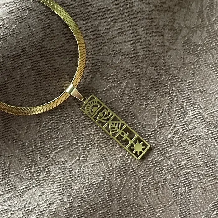 Collier de Hiéroglyphes Égyptiens en Acier Inoxydable