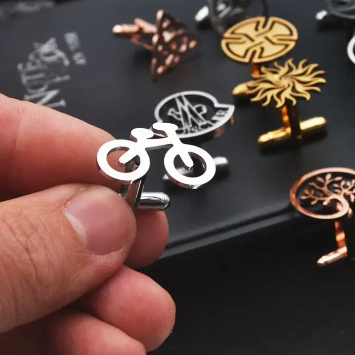 Boutons de manchette personnalisés en acier inoxydable plaqué or argent rhodium imitation gravure lettre occasionnels professionnel semi-formel