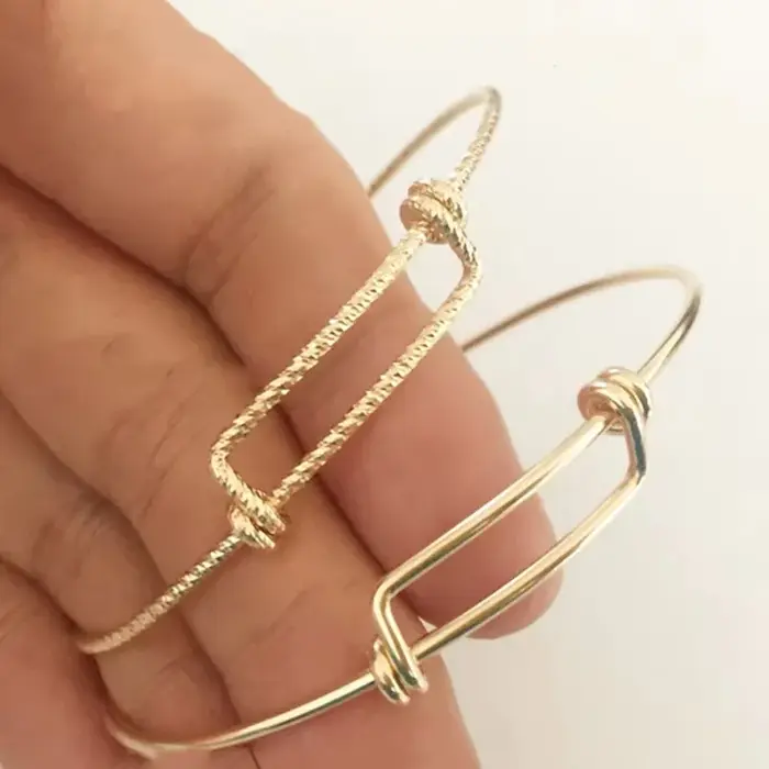 Bracelet Boho Vintage réglable or 14K pour femmes occasions spéciales elegance design géométrique breloques cadeau de demoiselle d'honneur soirée chic