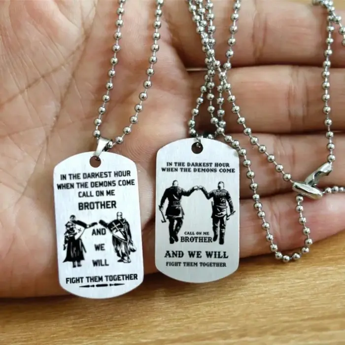 Collier avec étiquette de chien pour hommes