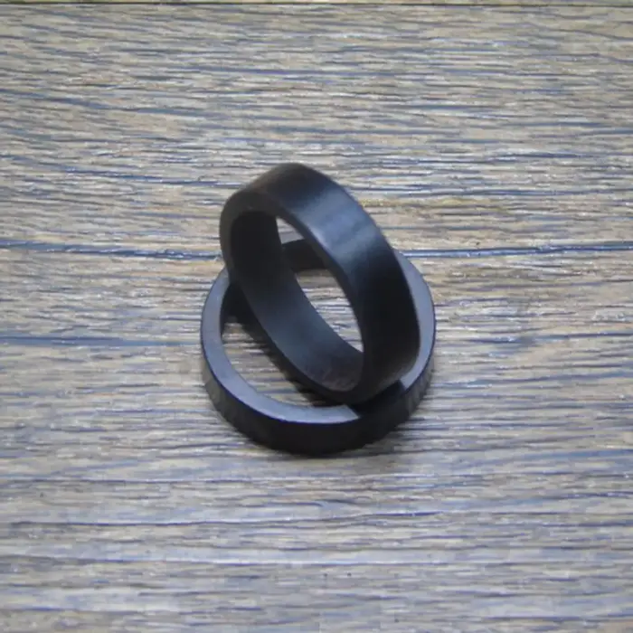 Bague en bois de santal et ébène pour hommes et femmes