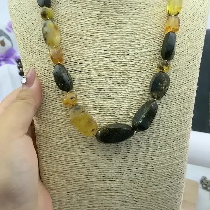 Collier de puissance en ambre de la Baltique naturel fait à la main style corde unisexe pour cadeau de mariage élégant