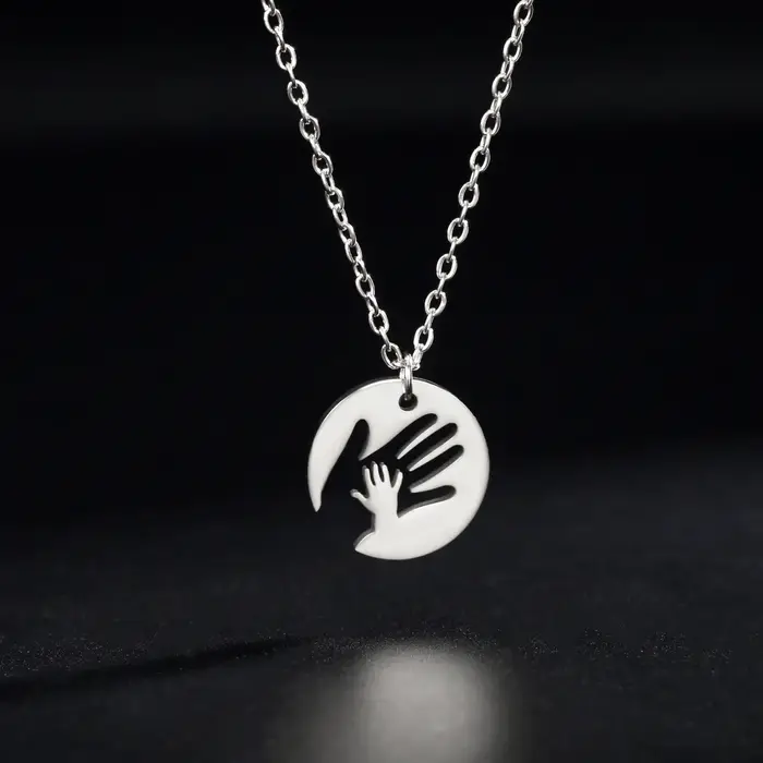 Skyrim – collier pendentif paume, cadeau de famille pour maman, hommes et femmes, pendentif en acier