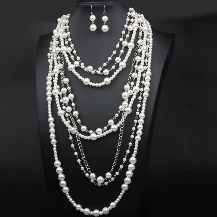 Ensemble de bijoux en perles faites à la main, style romantique, collier et boucles d'oreilles en forme de cœur pour femmes, occasions spéciales