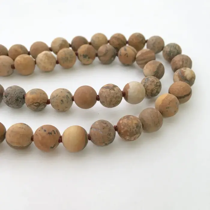 Collier PicMickey Jasper noué à la main