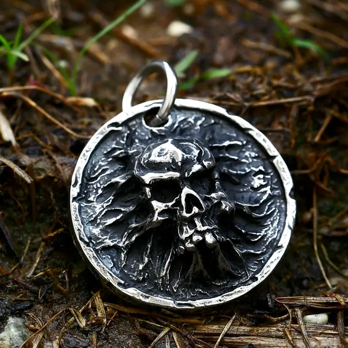 Collier pendentif tête de mort 3D en acier inoxydable pour hommes