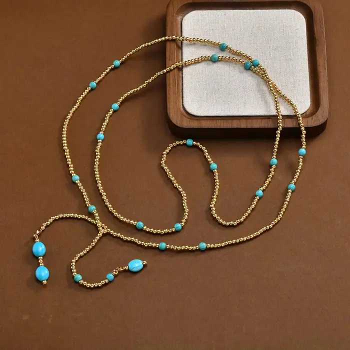 Collier minimaliste en forme de goutte d'eau creuse