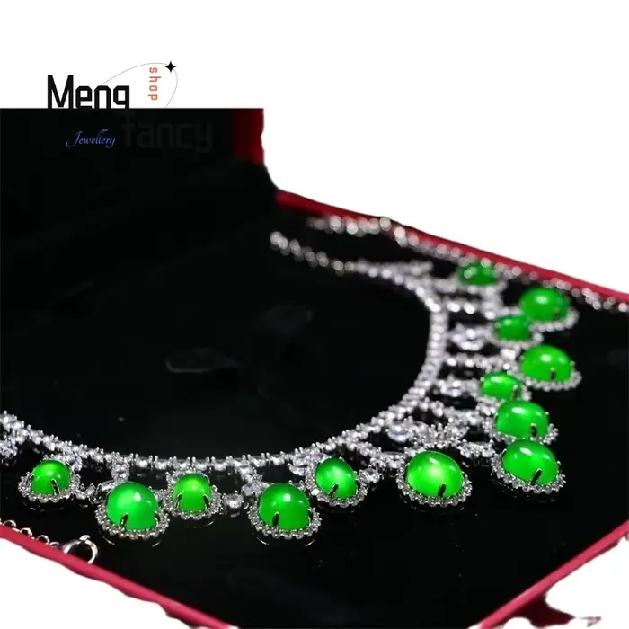Collier en jade émeraude naturel avec agate verte impériale et diopside chromé pour femmes occasions spéciales élégance et sérénité