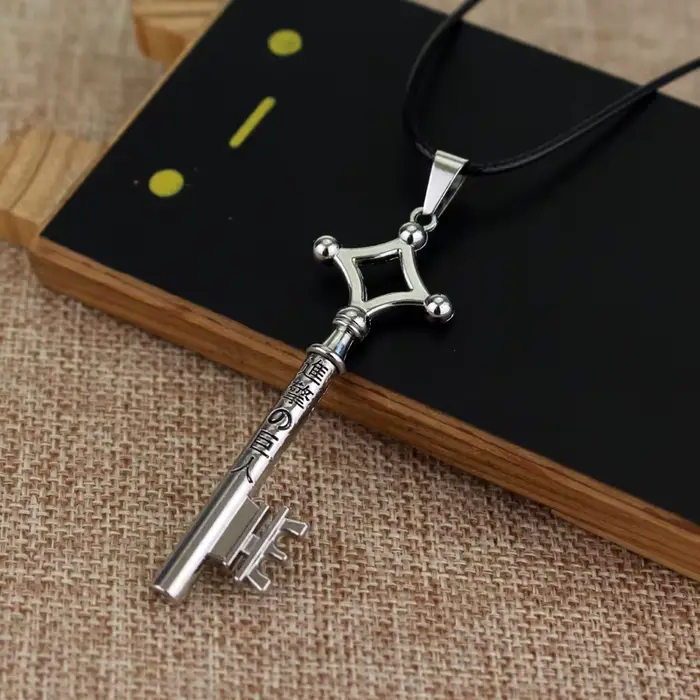Collier attaque sur Titan Eren clé Shingeki No Kyojin, pendentif mode Vintage rétro Anime bijoux pour hommes Cosplay