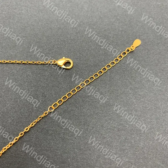 Colliers Pendentif Vintage en Acier Inoxydable