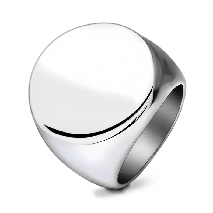 Bague chevalière personnalisée avec nom gravé