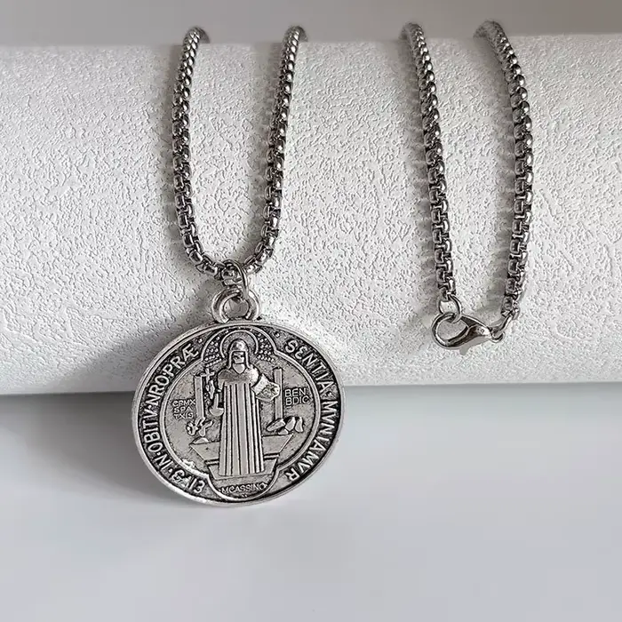 Collier médaille Saint benoît, chaînes en acier inoxydable, pendentif médaillon catholique Saint ben