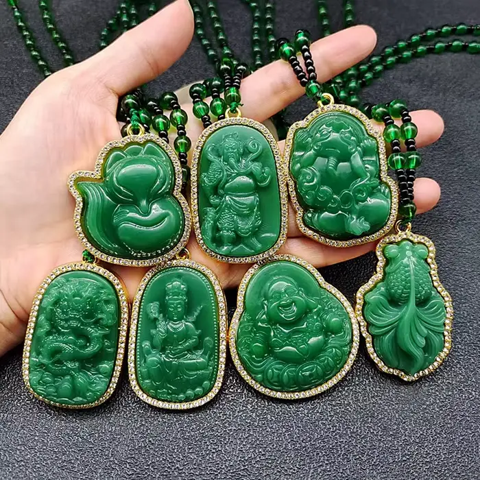 Véritable Agate verte naturelle incrustée de renard Guanyin poisson rouge pendentif collier sculpté charme jadéite bijoux mode amulette cadeau hommes femmes