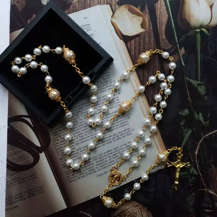 Collier chapelet religieux à cinq bénédictions