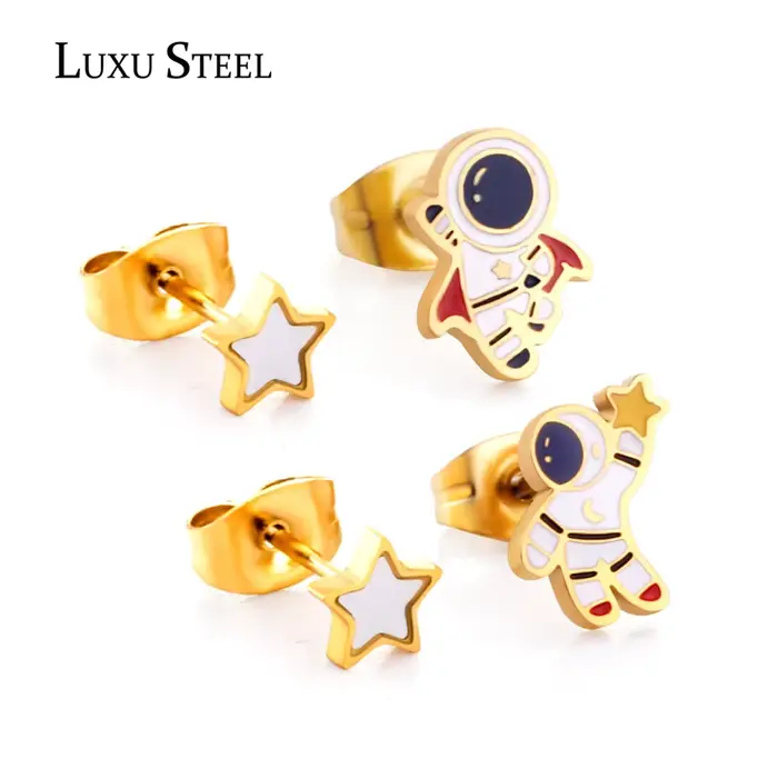LUXUSTEEL 2 Paires Nouvelles Boucles d'Oreilles Clous Petites Forme Astronaute Étoile Bijoux Tendance Brinco Pendientes Mujer Couleur Dorée Pour Fête