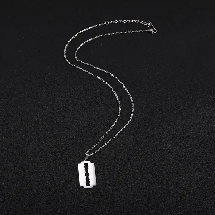 Punk Razor Necklace acier inoxydable collier homme style hip hop rock occasion spéciale soirée
