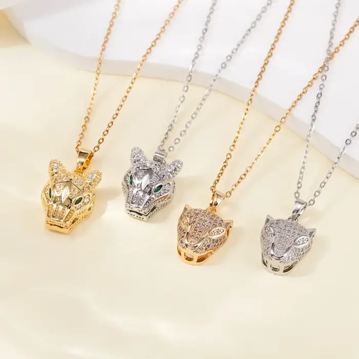 Collier Pendentif Léopard en Zirconium Plaqué Or 18K, Chaîne de Clavicule Tendance et Polyvalente, S