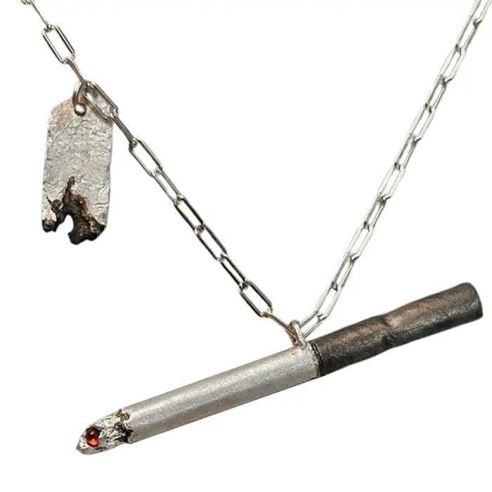 Collier pendentif à breloque personnalisé Punk pour hommes et femmes, collier de Cigarettes solitair
