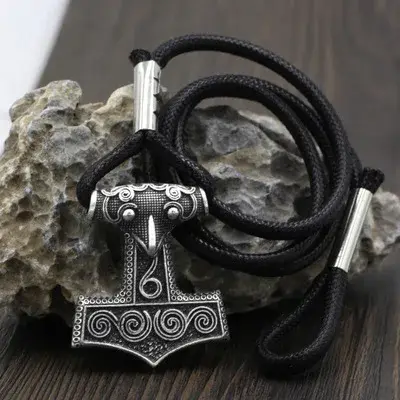 Bracelet en cuir réglable avec amulette Viking Odin, Corbeau, Marteau de Thor Mjolnir, style scandin