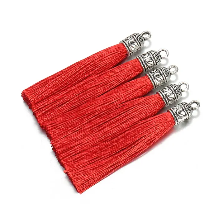 10 pièces 6cm soie gland breloques brosse glands avec des casquettes en argent Antique pour la fabrication de bijoux bricolage boucles d'oreilles à la main pendentif accessoires