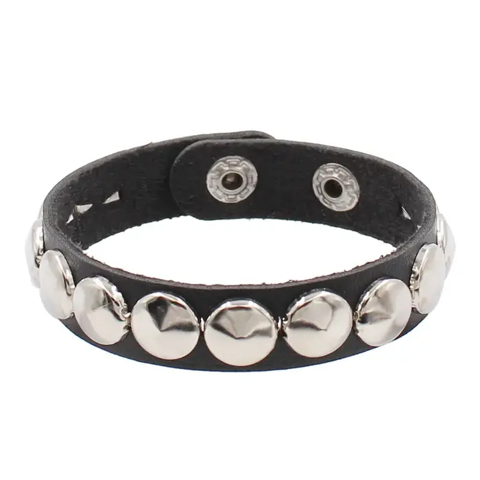 Bracelets en cuir Vintage Punk rangée Cuspidal pointes Rivet goujon large manchette