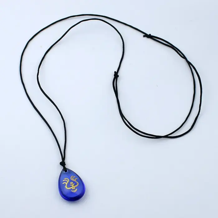 Collier en pierre de ciel mystérieux