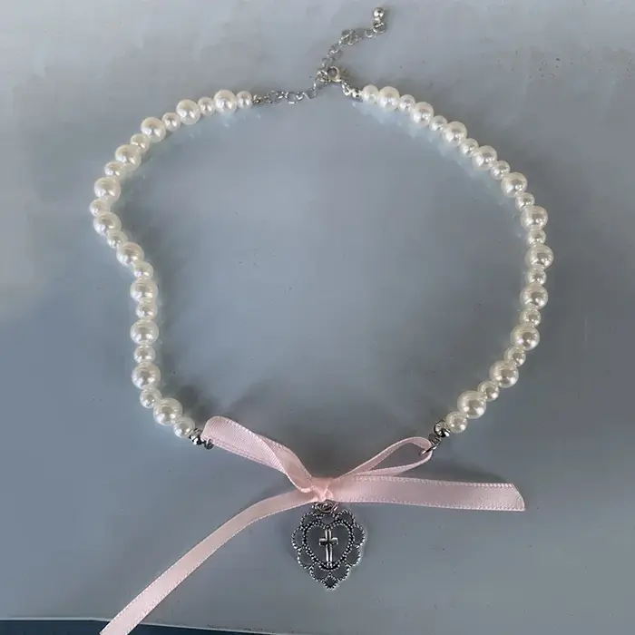 Collier ras du cou avec pendentif cœur et nœud ruban rose pour filles, bijou romantique et mignon, accessoire lolita pour femmes, soirée et fête