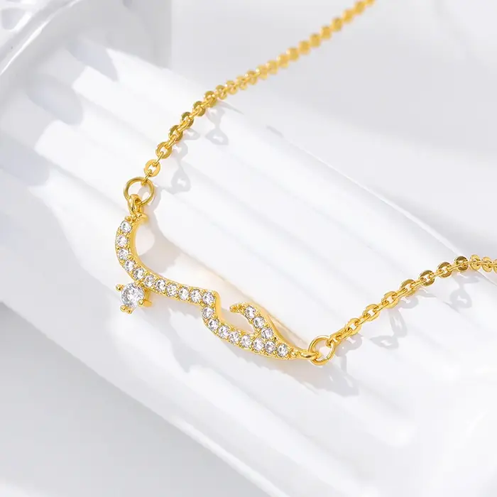 Collier pendentif d'amour arabe en cristal brillant pour femme