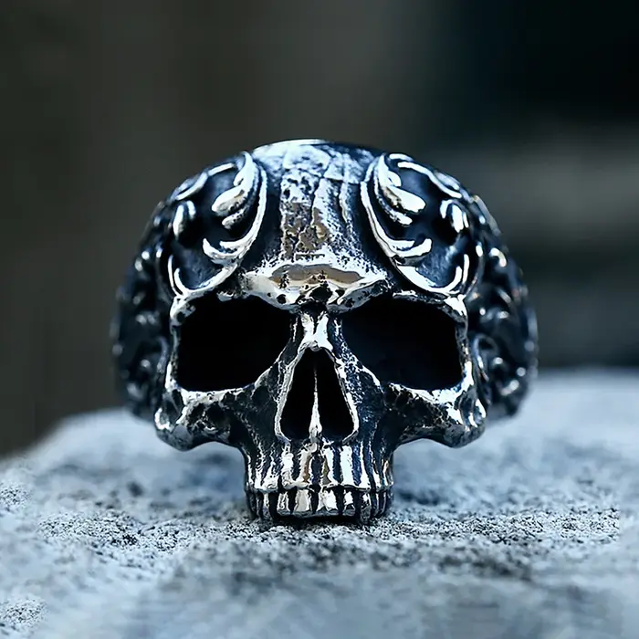 Bague gothique Vintage en forme de crâne sculpté pour hommes et femmes