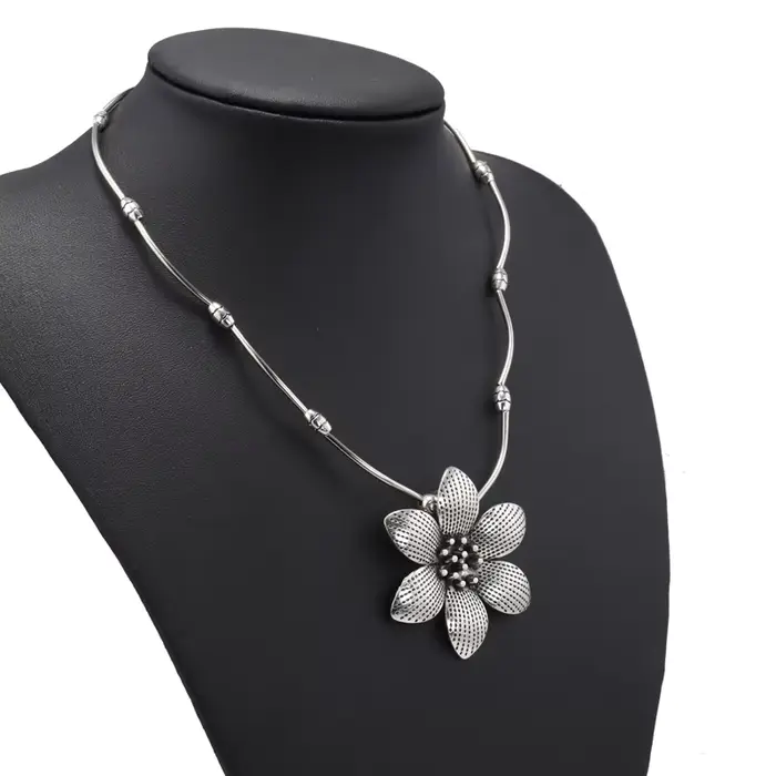 Seblasy Vintage bohème grande fleur déclaration colliers et pendentifs pour femmes bijoux accessoires Tibet couleur argent Bijuterias