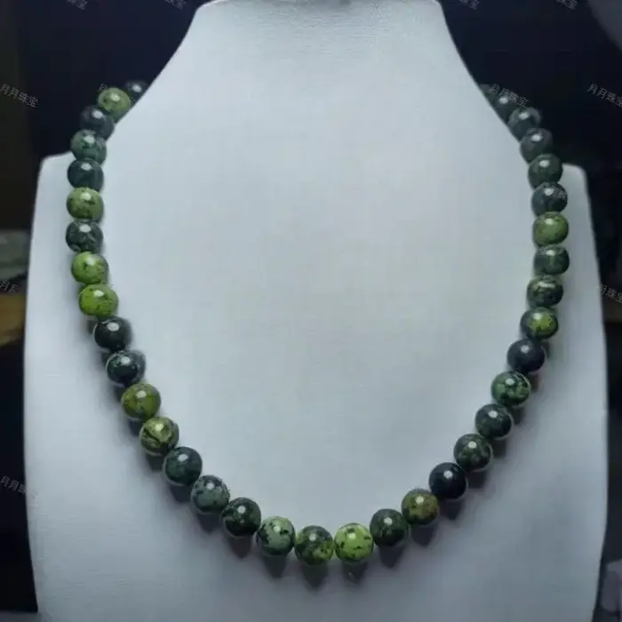Collier en pierre de roi de médecine naturelle