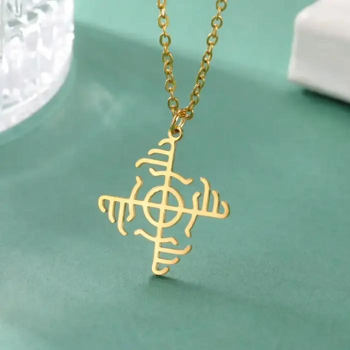 Collier Runes Nordiques en Acier Inoxydable pour Homme et Femme