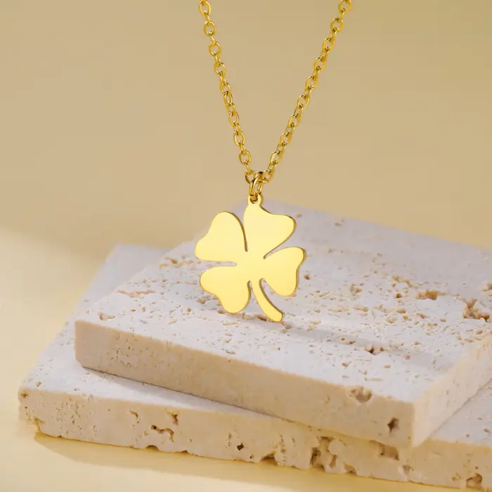 HIPEE Collier pendentif trèfle porte-bonheur en acier inoxydable