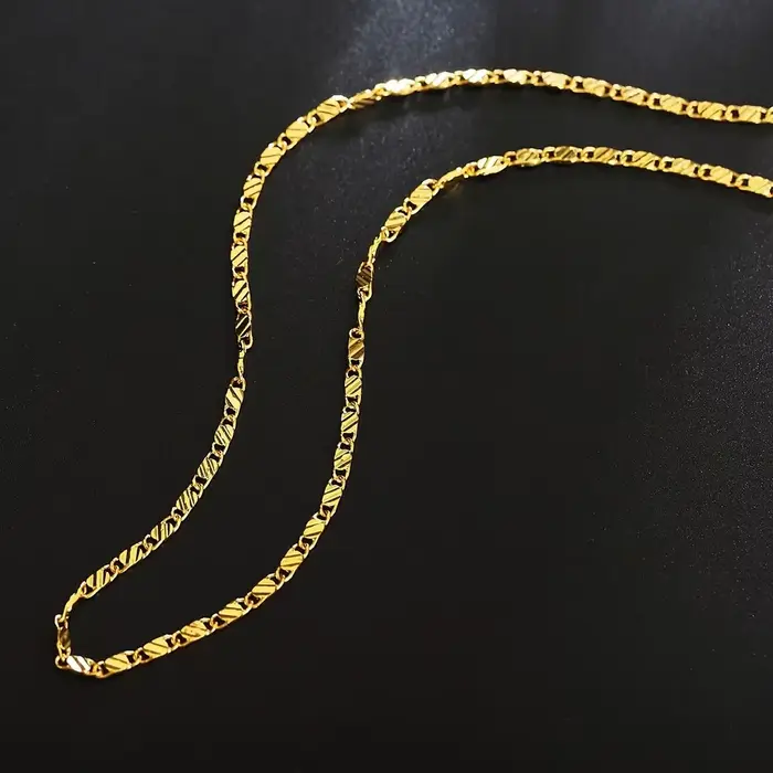 Colliers à chaîne plate avec breloque couleur or 18 carats