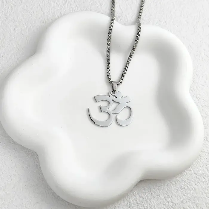 Collier en acier inoxydable avec symbole religieux OM, Style de foi tendance, reflets assortis au qu
