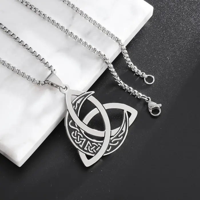 Collier pendentif nœud de la trinité celtique irlandaise pour femmes et hommes