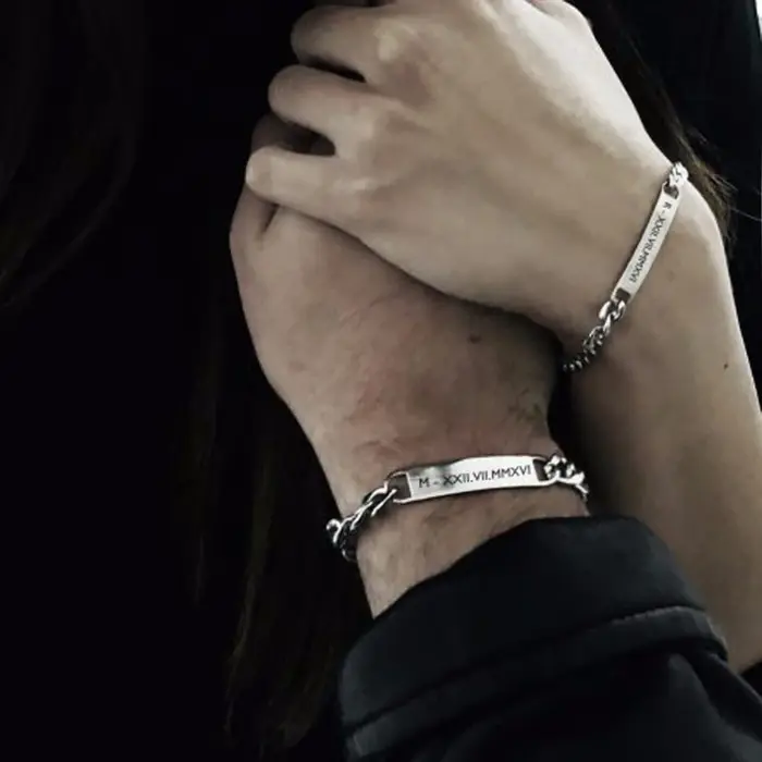 Bracelet en acier inoxydable avec plaque d'identification pour homme et femme
