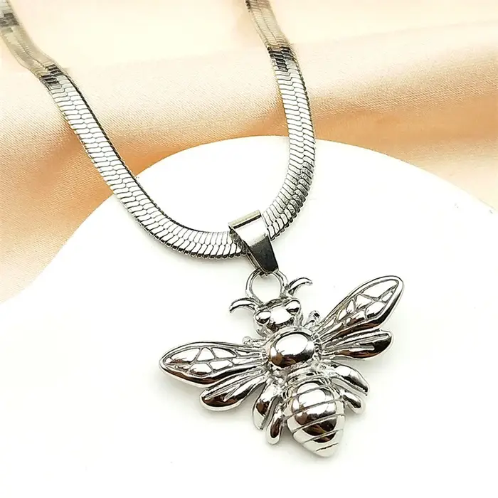Joli collier pendentif abeille pour femmes et hommes, en acier inoxydable, couleur or, breloque de f