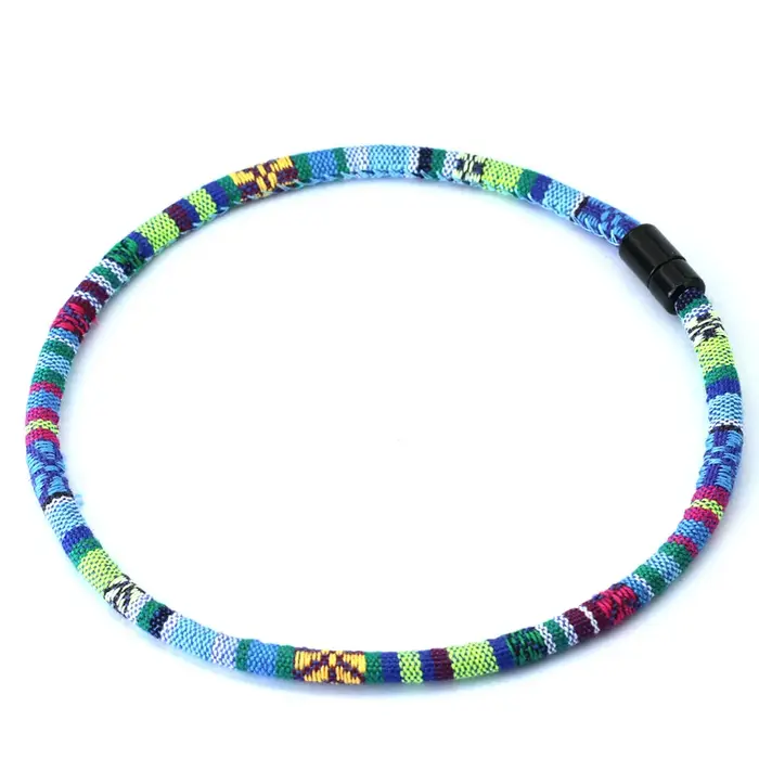 Collier en tissu bohème pour hommes, collier en corde, accessoire de loisirs de plage, bijou de surf, cadeau pour lui, occasion spéciale, anniversaire, fête